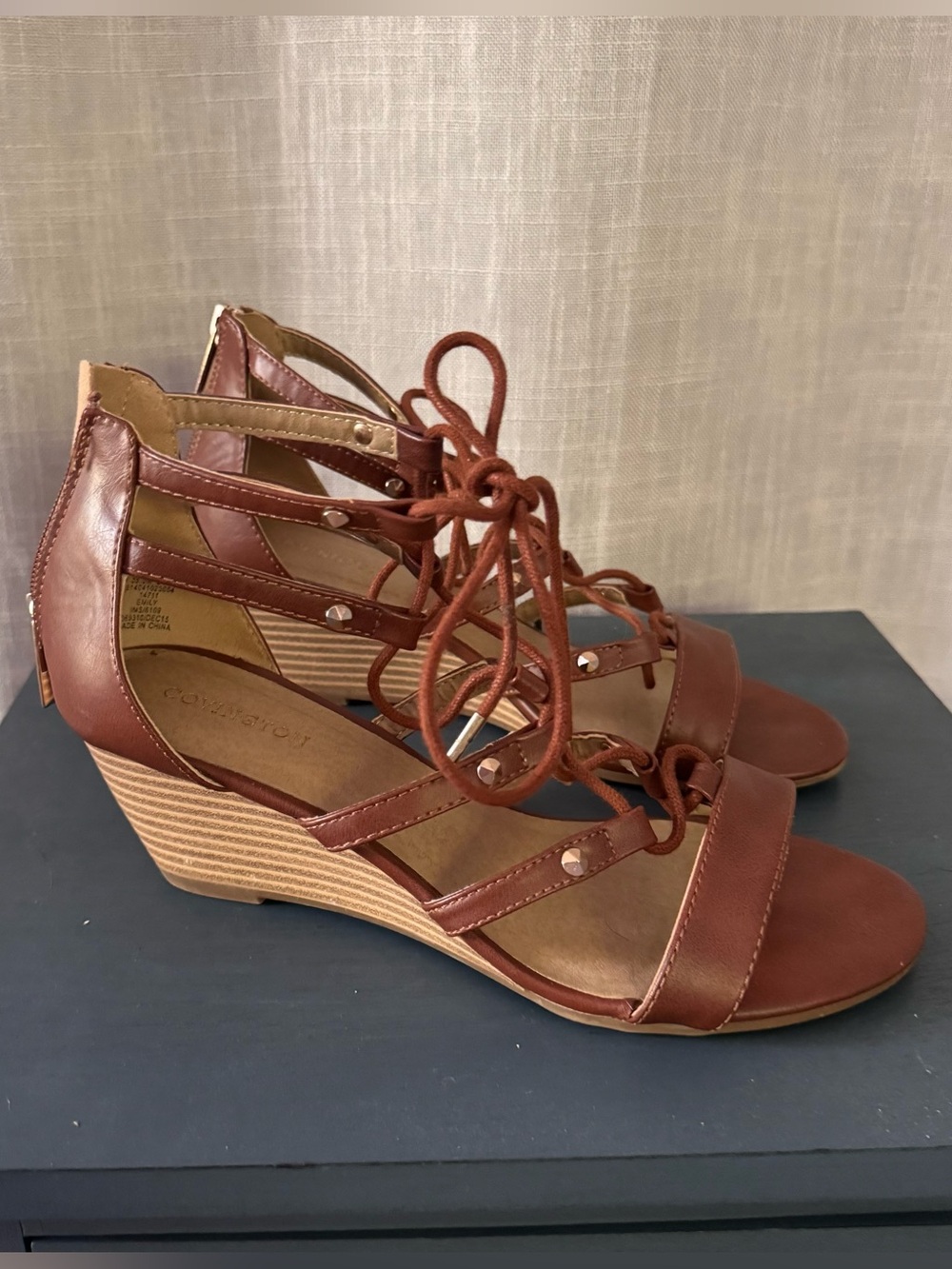 Covington brown strappy wedge sandals size 7.5